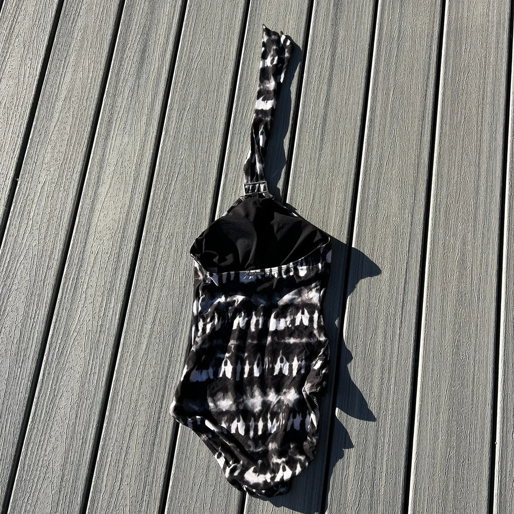 Michael Kors Swimsuit Hi Neck Halter One-Piece Bathing Suit Tie Dye SZ 4 black